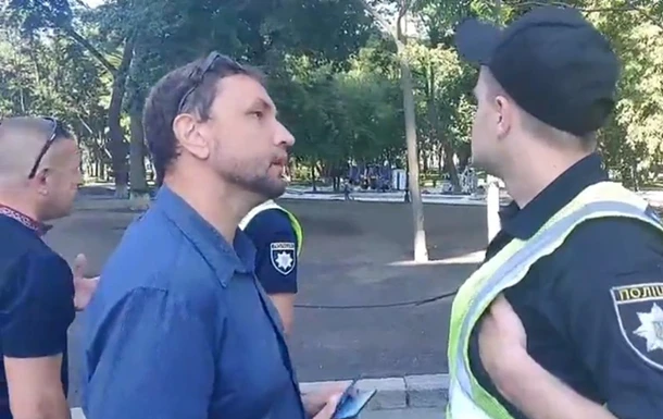 Опубліковано відео сутички В'ятровича з поліцейським