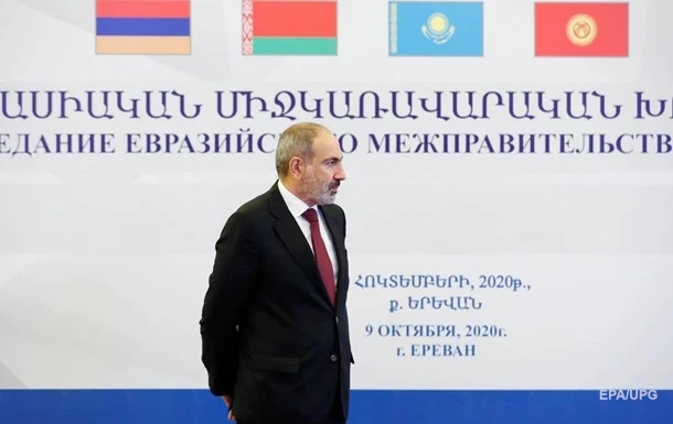 У Парижі анонсували перемир'я щодо Карабаху - ЗМІ