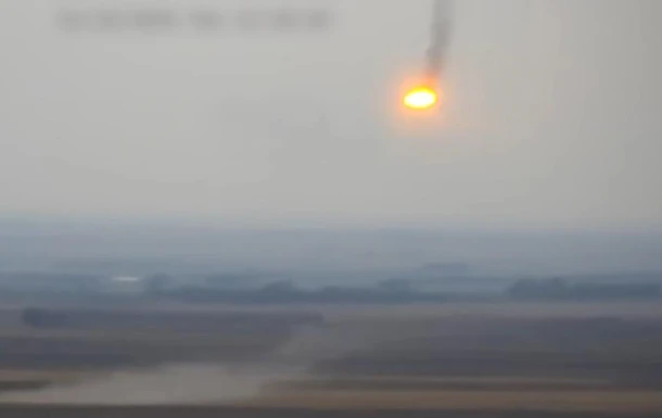 Показали відео палаючого гелікоптера Азербайджану
