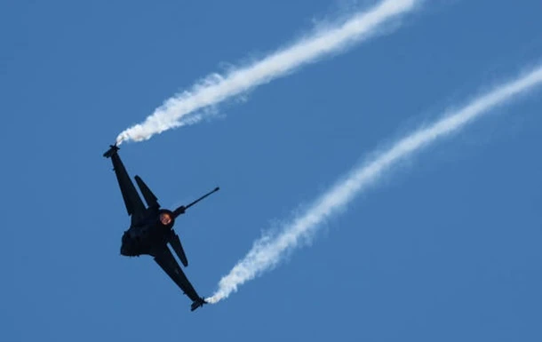 Аварія польського винищувача F-16: що відомо