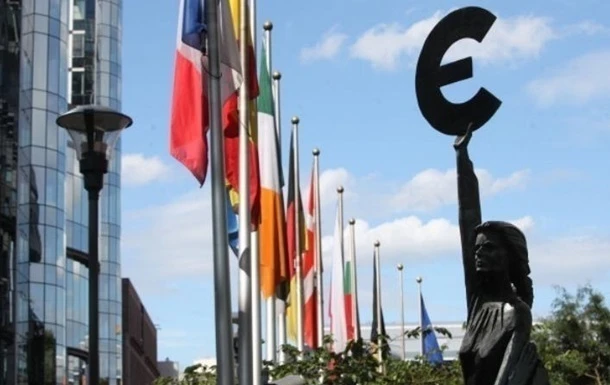 Пандемія COVID-19: ЄС схвалив фінансову підтримку в 87,4 млрд євро