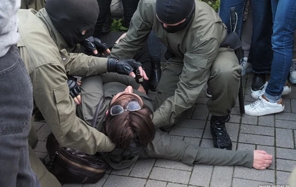 У Білорусі затримали противників Лукашенка