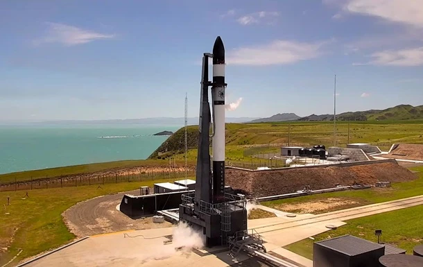 Rocket Lab вперше приземлила ступінь ракети