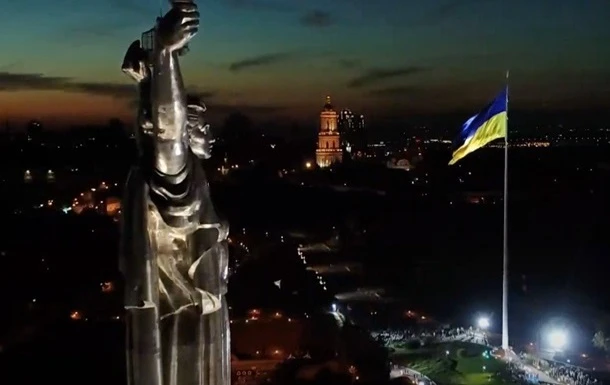 Підсумки 22.08: Найбільший прапор і атака COVID-19