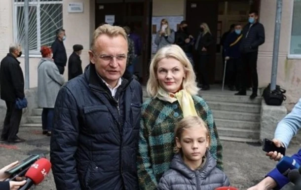 Садовий не зміг проголосувати через паспорт