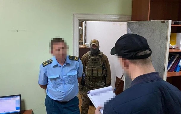На Поліській митниці виявили ще одну корупційну схему