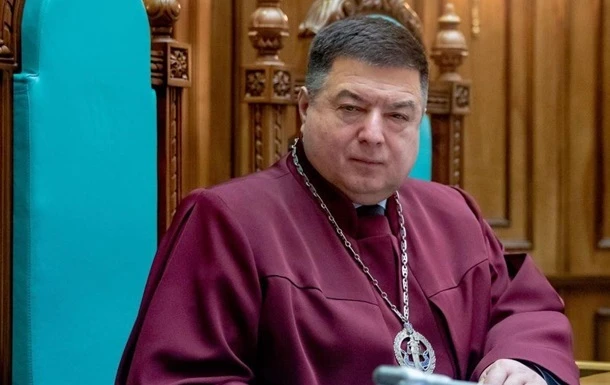 Голова КСУ пояснив, чому не задекларував ділянку в Криму