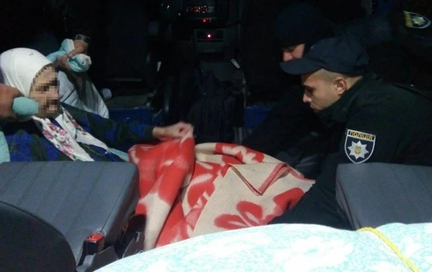 Патрульні показали порятунок людей на Луганщині