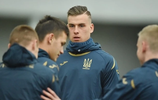 У двох воротарів збірної виявили коронавірус, матч з Францією під загрозою