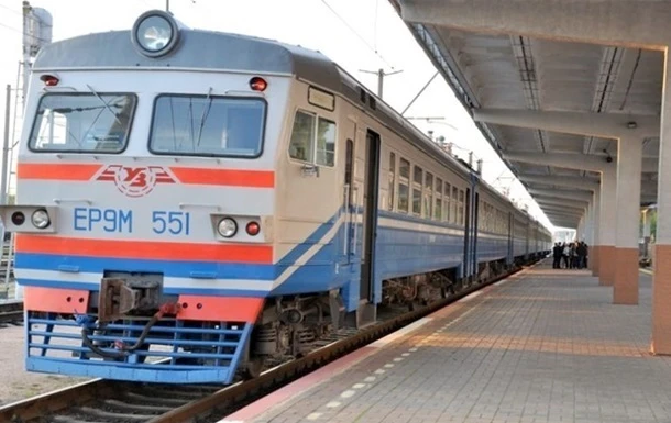 Укрзалізниця відновлює рух 17 регіональних поїздів