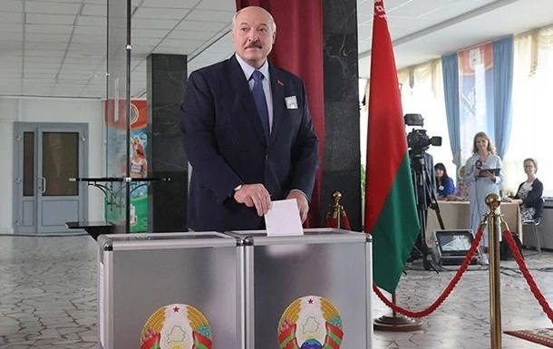 Соціологи з'ясували, за кого голосували білоруси на президентських виборах