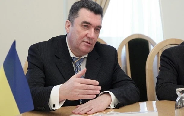 Глава РНБО вважає COVID першою біологічною світовою війною