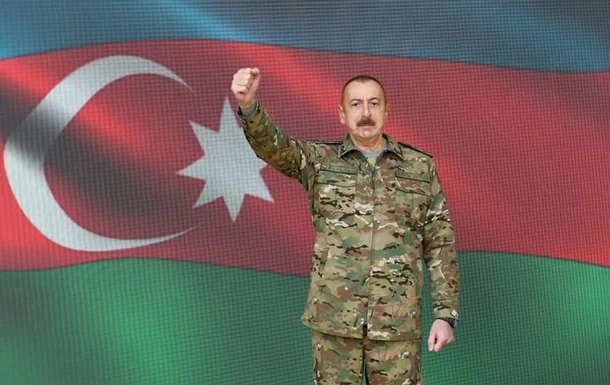 Алієв оголосив про взяття міста в Карабасі