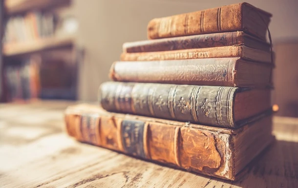 У Румунії в схованці під будинком знайдені книги на мільйони доларів