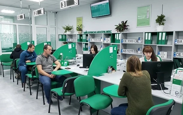 У Львові спалах COVID-19 в сервісному центрі МВС
