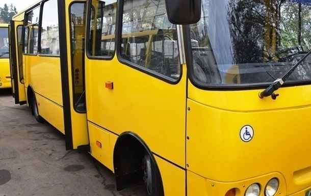 У Києві згоріла маршрутка