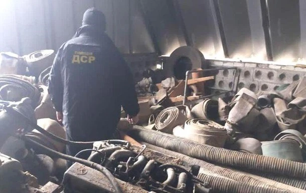 На Рівненщині вилучили сотні одиниць обладнання для видобутку бурштину