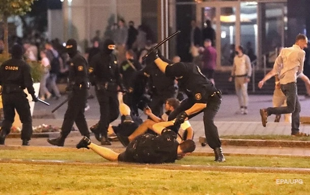 Правозахисники повідомили про 120 затриманих в Білорусі