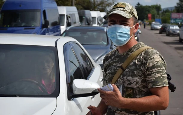 Україна змінила правила в'їзду для іноземців