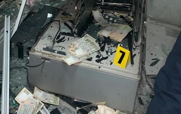На Вінниччині з підірваного банкомата вкрали мільйон