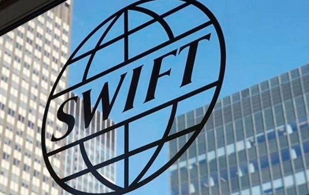 Долар втратив місце головної валюти в SWIFT