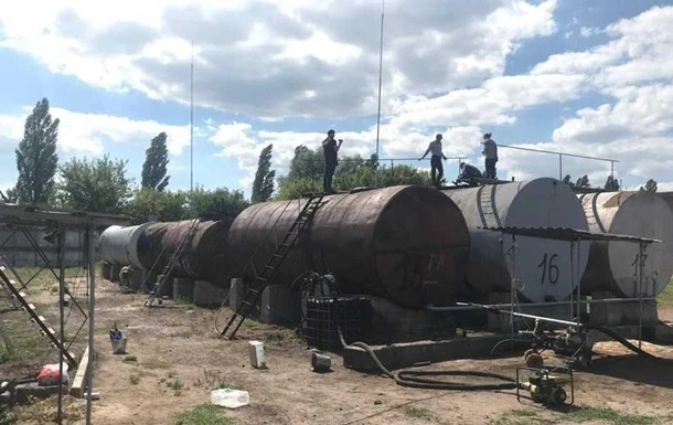 На Чернігівщині виявили підпільне виробництво палива