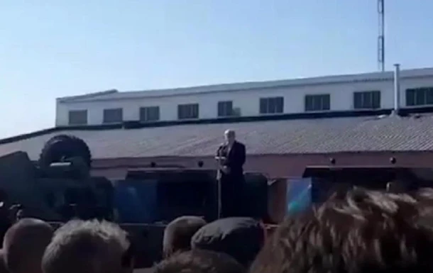 З'явився повний запис зустрічі Лукашенка з працівниками заводу