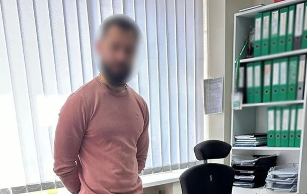 У Києві працівник МВС торгував 