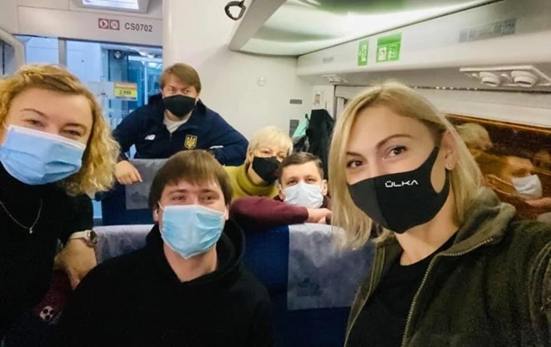 Нардепи від Слуги народу вирушили на Донбас