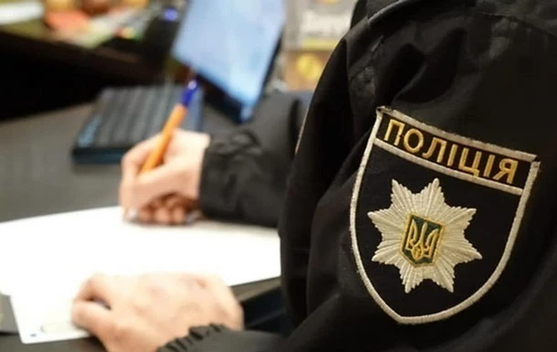 Побиття поліцейського під Харковом: подружжя отримало підозру