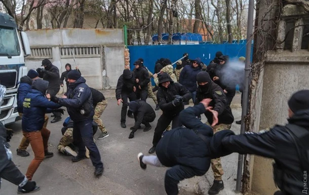 Україна стала лідером за зростанням індексу миролюбності