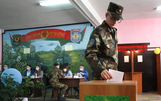 У Білорусі достроково проголосувала майже половина виборців