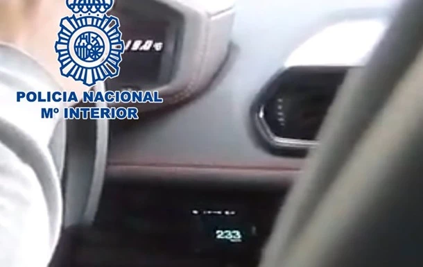 В Іспанії затримали автоблогера, який розігнався до 233 км/год
