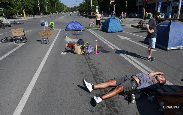У Болгарії поліція знесла наметове містечко протестувальників