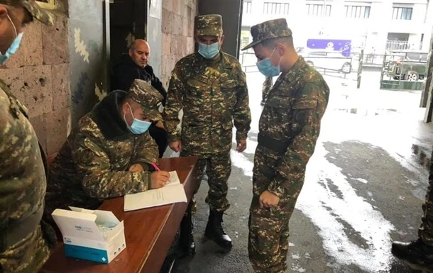 Конфлікт в Нагірному Карабаху: син прем'єра Вірменії записався в армію