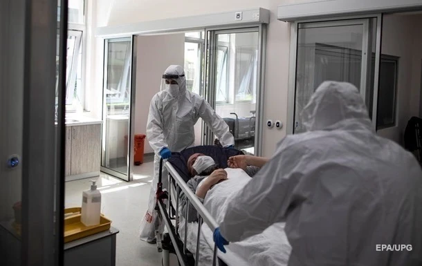 У Києві понад 300 випадків COVID за добу