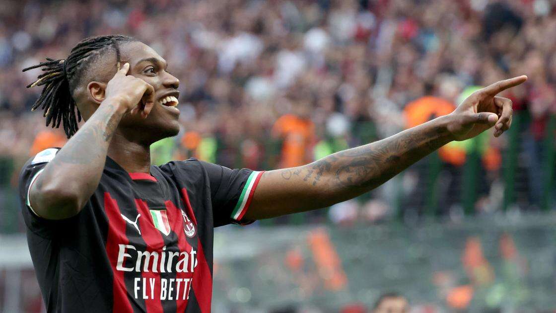 Milan, Leao è in gruppo: ottimismo per l'euroderby di ritorno con l’Inter