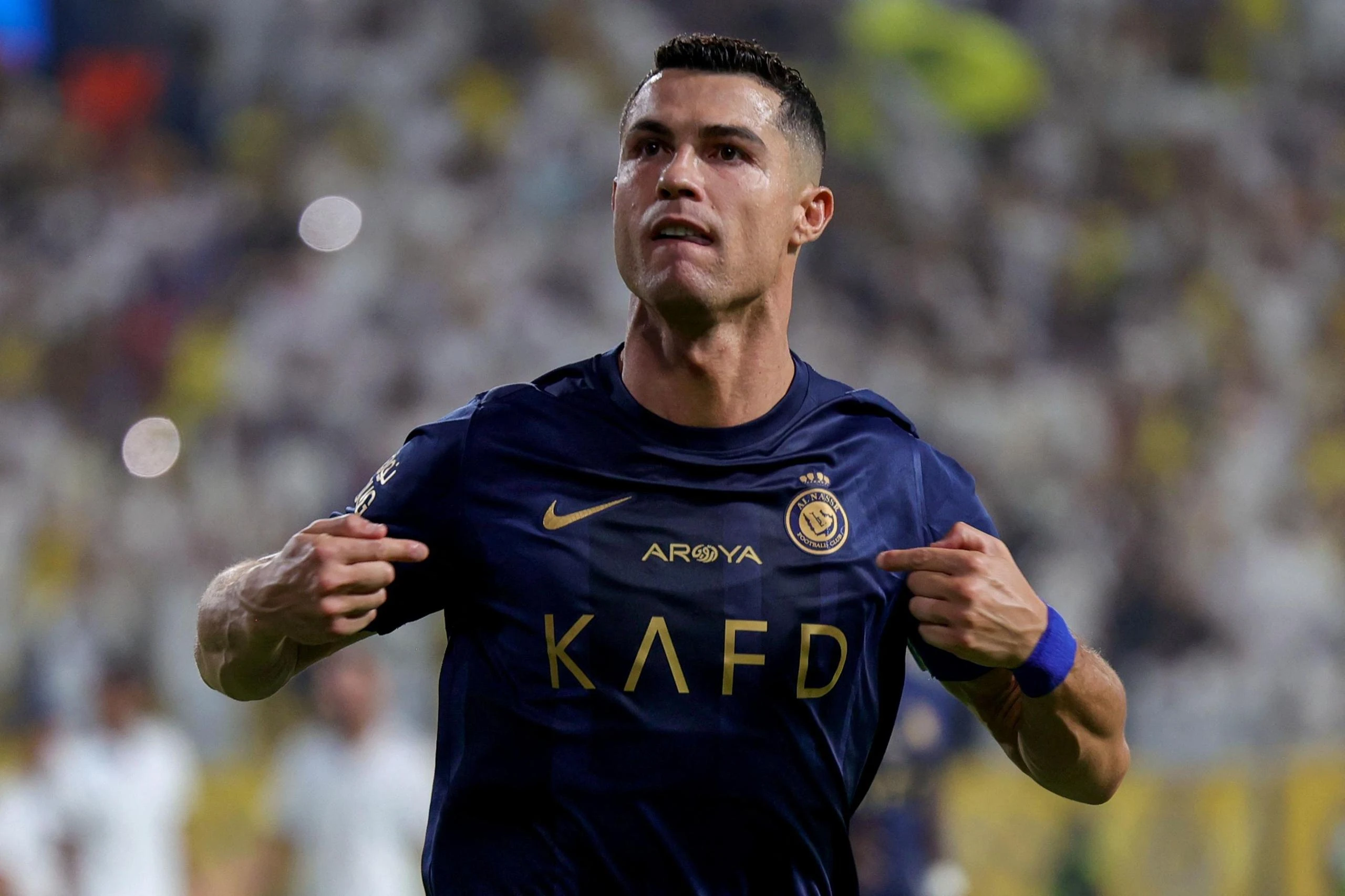 Cristiano d’Arabia: Ronaldo segna e balla la danza Ardah. Tifosi in delirio, il video è virale