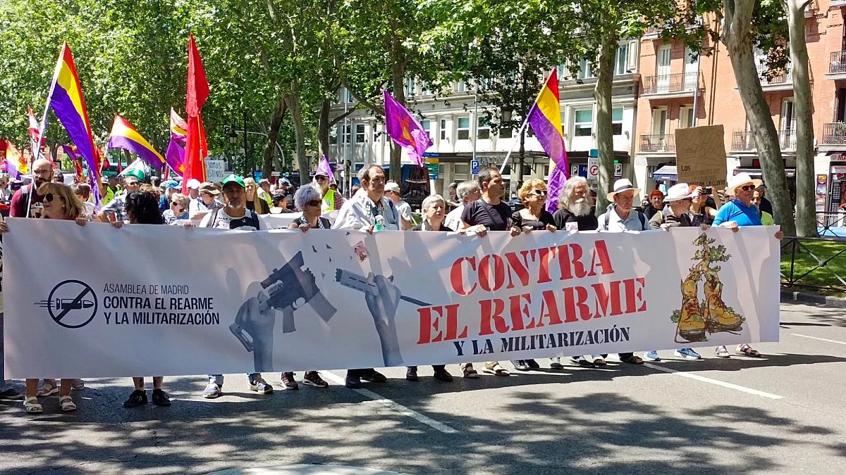 Izquierda Unida amenaza con salir del Gobierno por el gasto en Defensa