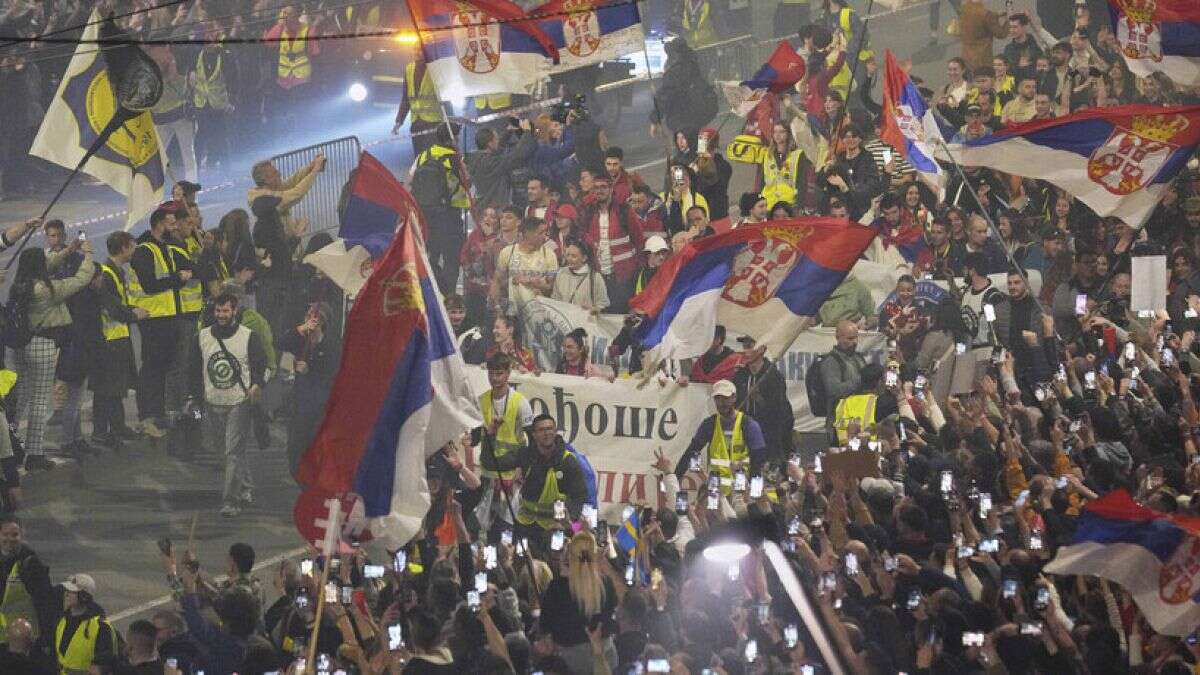 Grand rassemblement de protestation contre la corruption à Belgrade