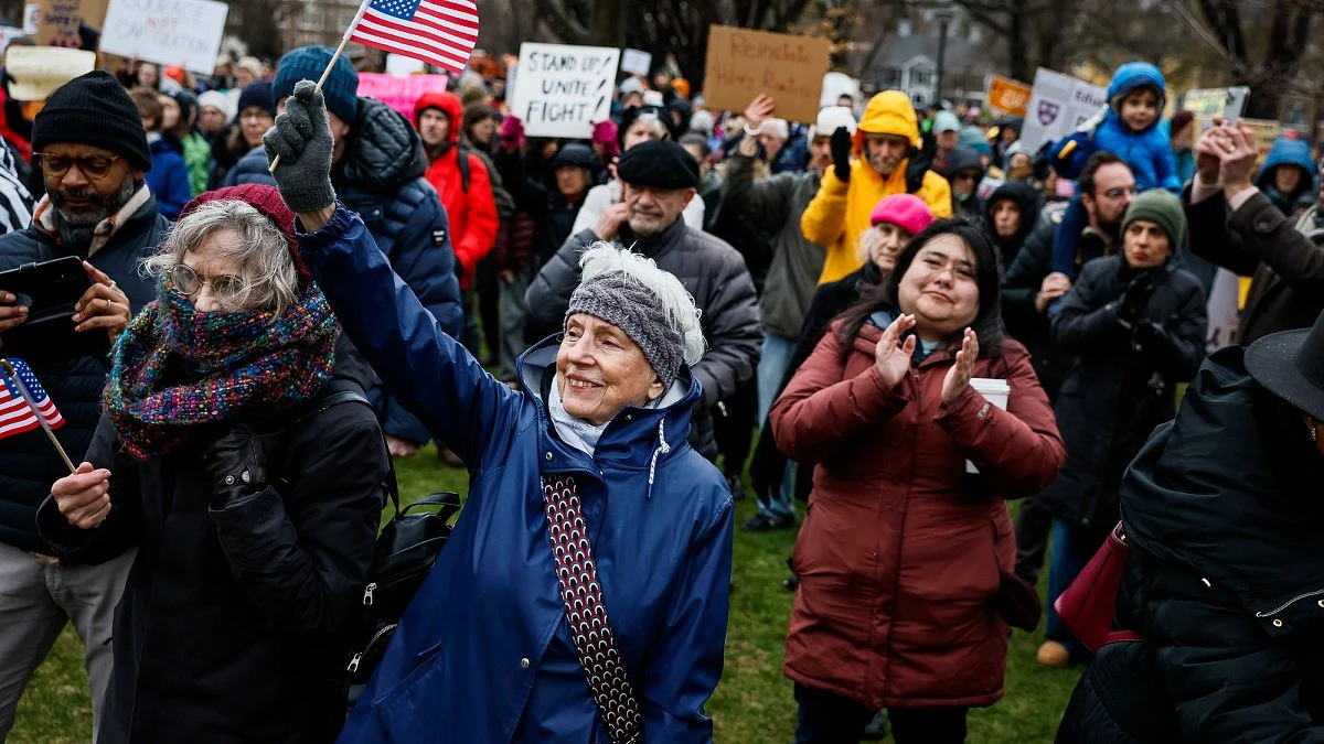 États-Unis : l'administration Trump gèle plus de 2 milliards de dollars destinées à Harvard