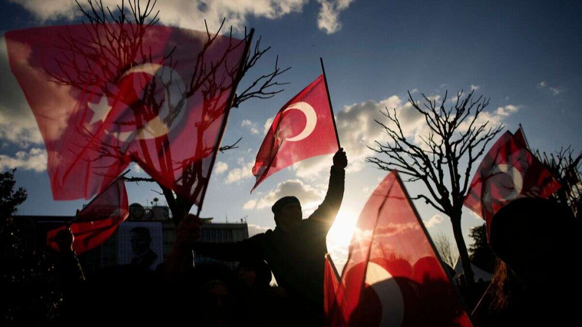 L’arrestation du principal opposant à Erdoğan provoque la colère en Turquie