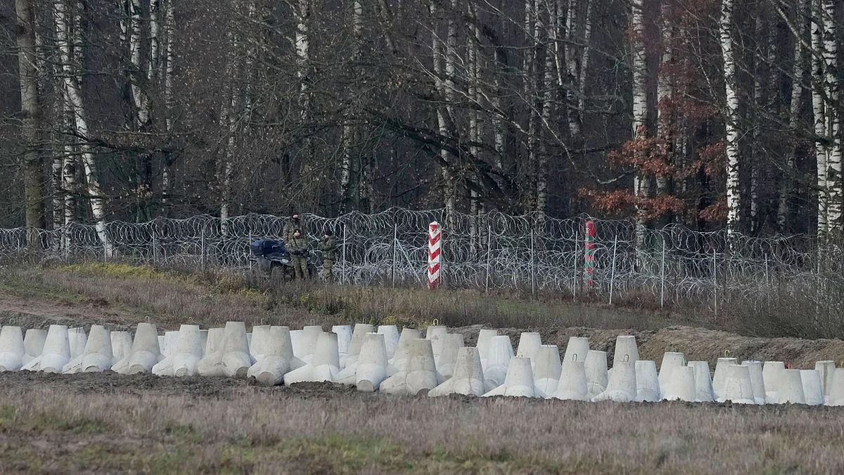 Polonia refuerza su frontera con Rusia con minas y un muro militar