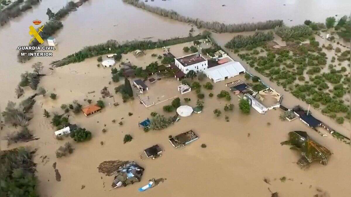 Las fuertes lluvias en España dejan inundaciones y al menos un muerto