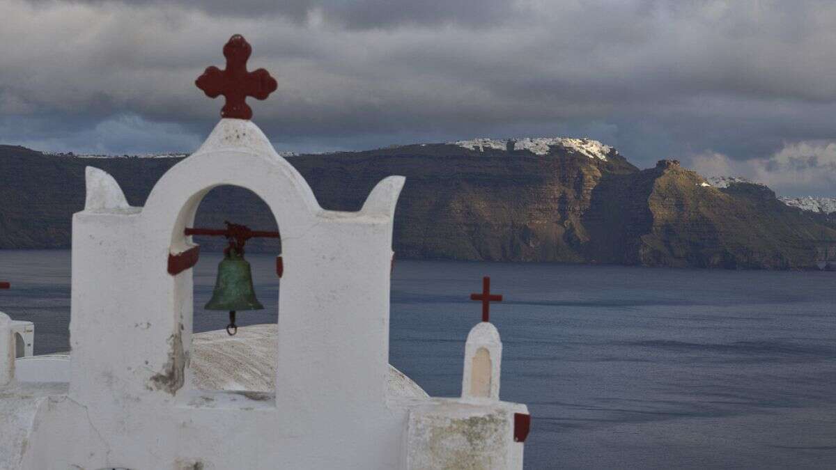 L'île de Santorin est la cible de fausses vidéos d'éruptions volcaniques