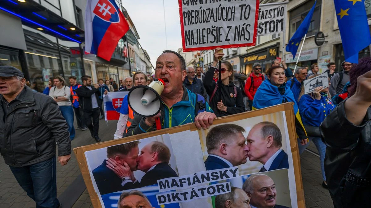En Slovaquie, des manifestants se mobilisent contre une législation sur le travail des ONG