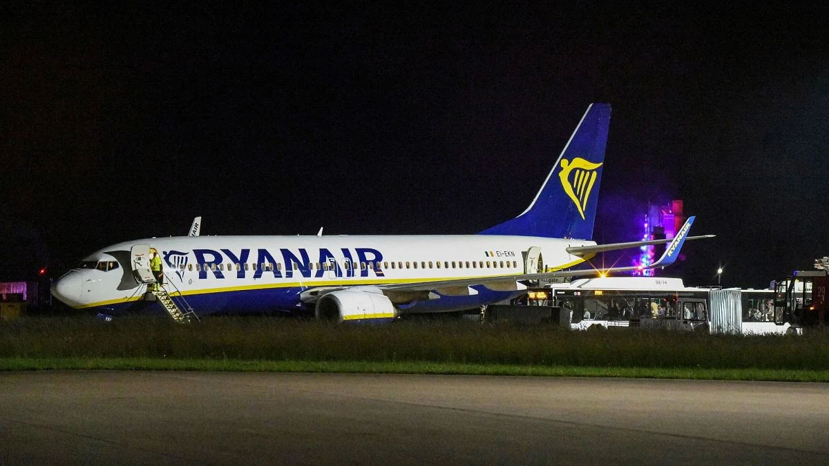 Un avion Ryanair contraint d'atterrir d'urgence en Allemagne suite à des perturbations : 9 personnes blessées