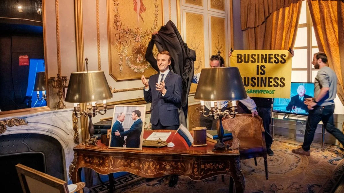 Roban la estatua de cera de Emmanuel Macron del Museo Grévin de París