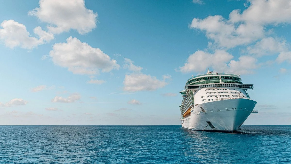 Prêts à mettre 8 millions pour vivre sur un bateau de croisière ?