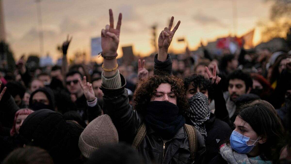 En Turquie, une deuxième nuit de manifestations après l'arrestation du maire d'Istanbul